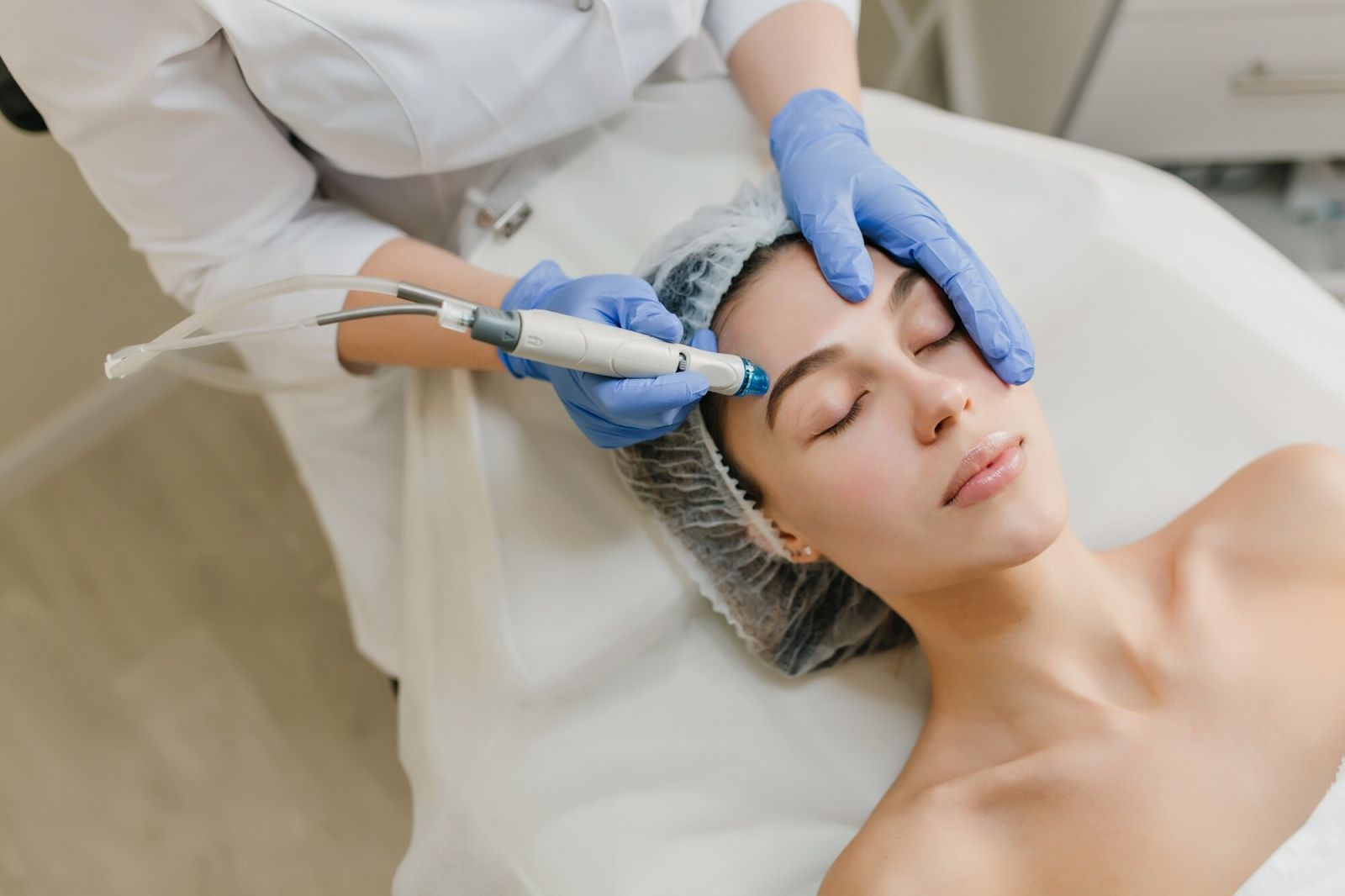 Microneedling In Cambridge For Long Term Skin Renewal
